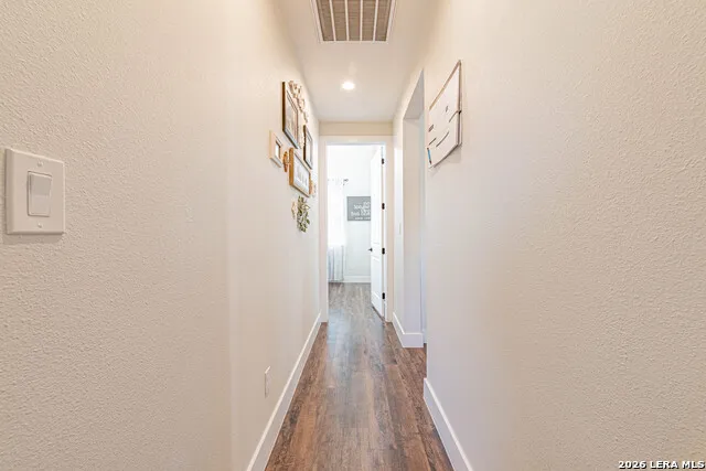 112 W Magnolia La Vernia, TX 78121