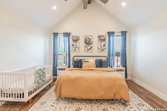 112 W Magnolia La Vernia, TX 78121