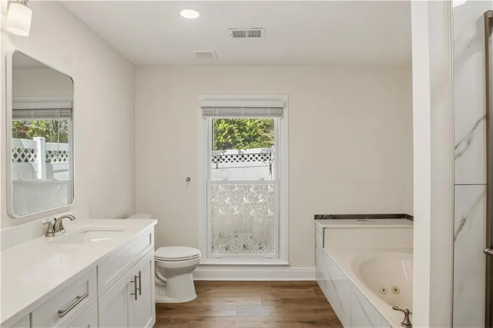 709 Oak Moss Drive Lawrenceville, GA 30043