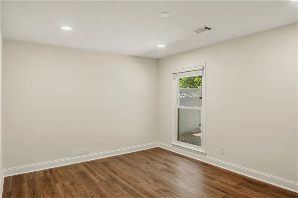 709 Oak Moss Drive Lawrenceville, GA 30043