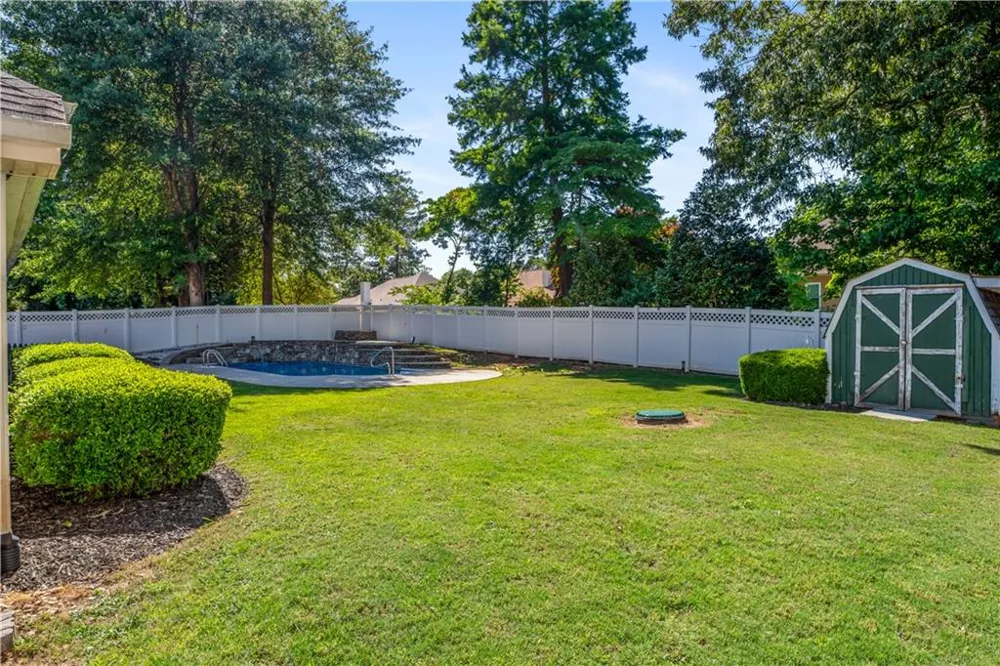 709 Oak Moss Drive Lawrenceville, GA 30043