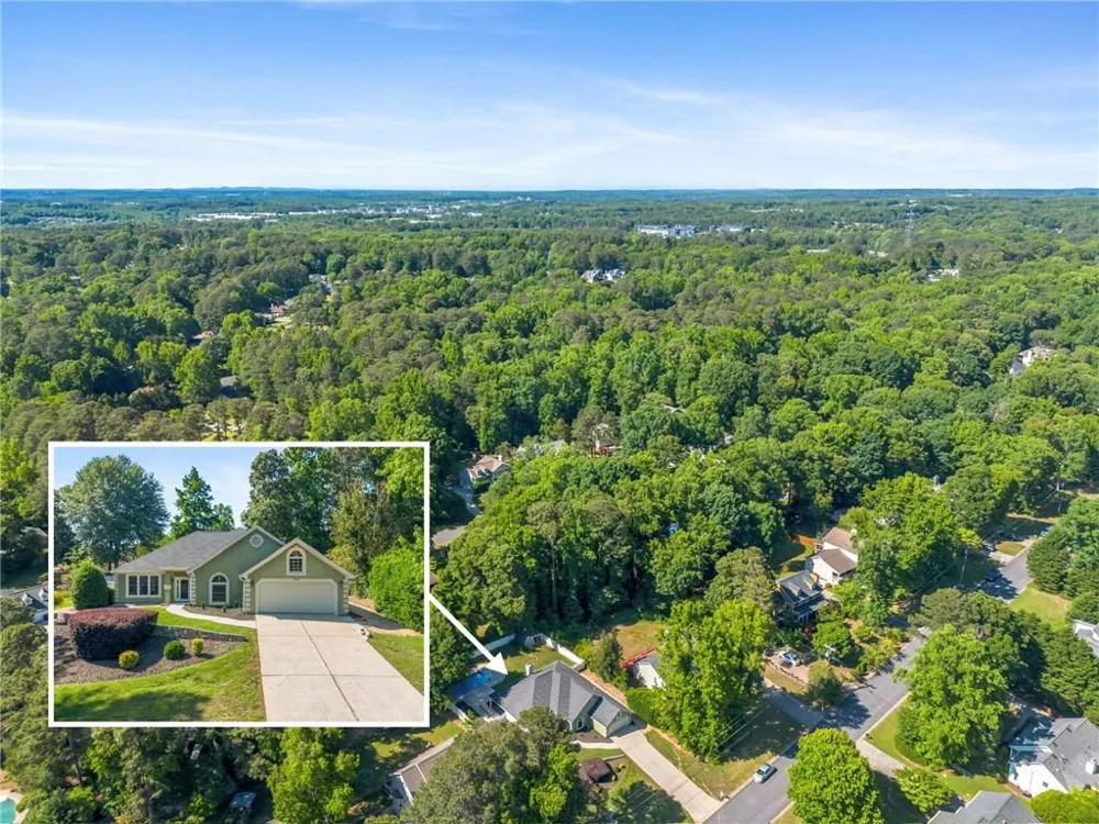709 Oak Moss Drive Lawrenceville, GA 30043