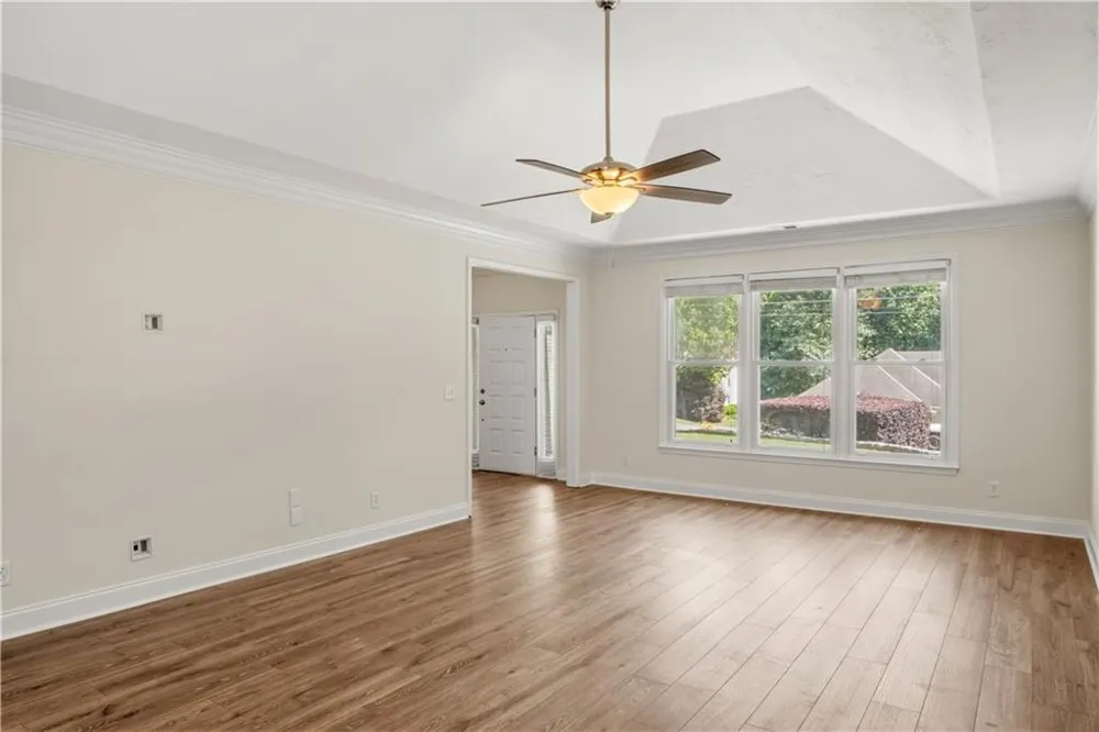 709 Oak Moss Drive Lawrenceville, GA 30043