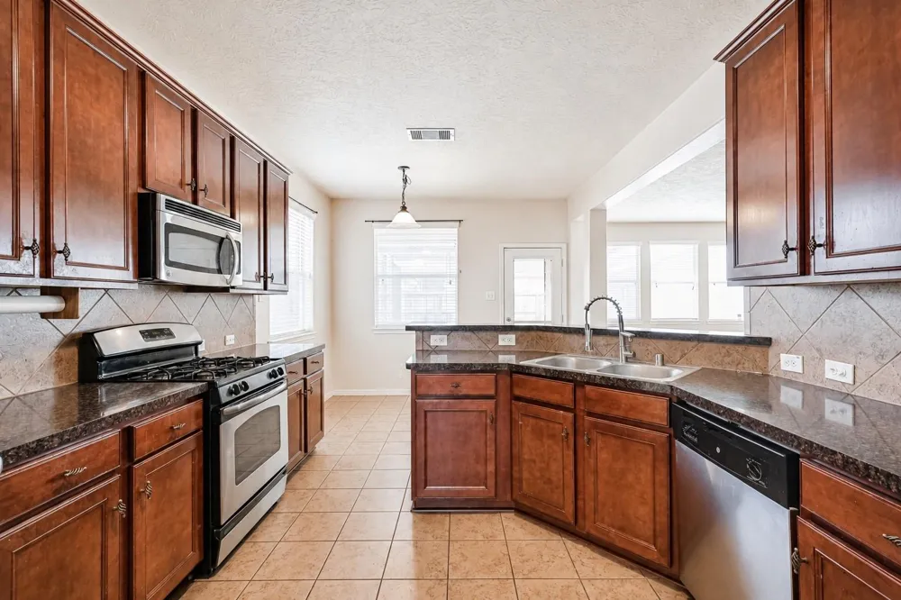 4605 Meadow Way Drive Deer Park, TX 77536