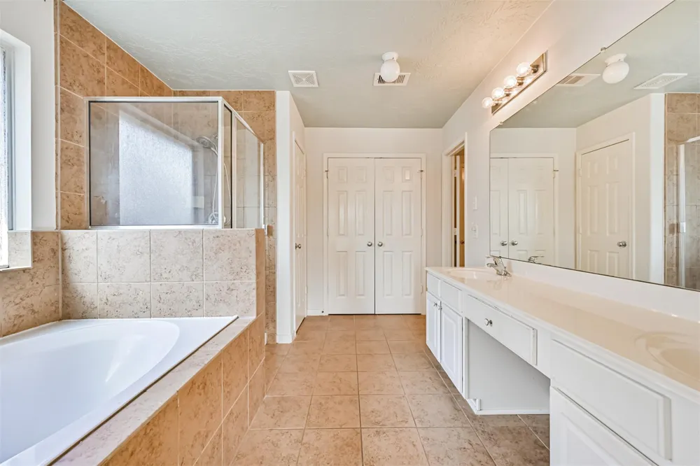 4605 Meadow Way Drive Deer Park, TX 77536