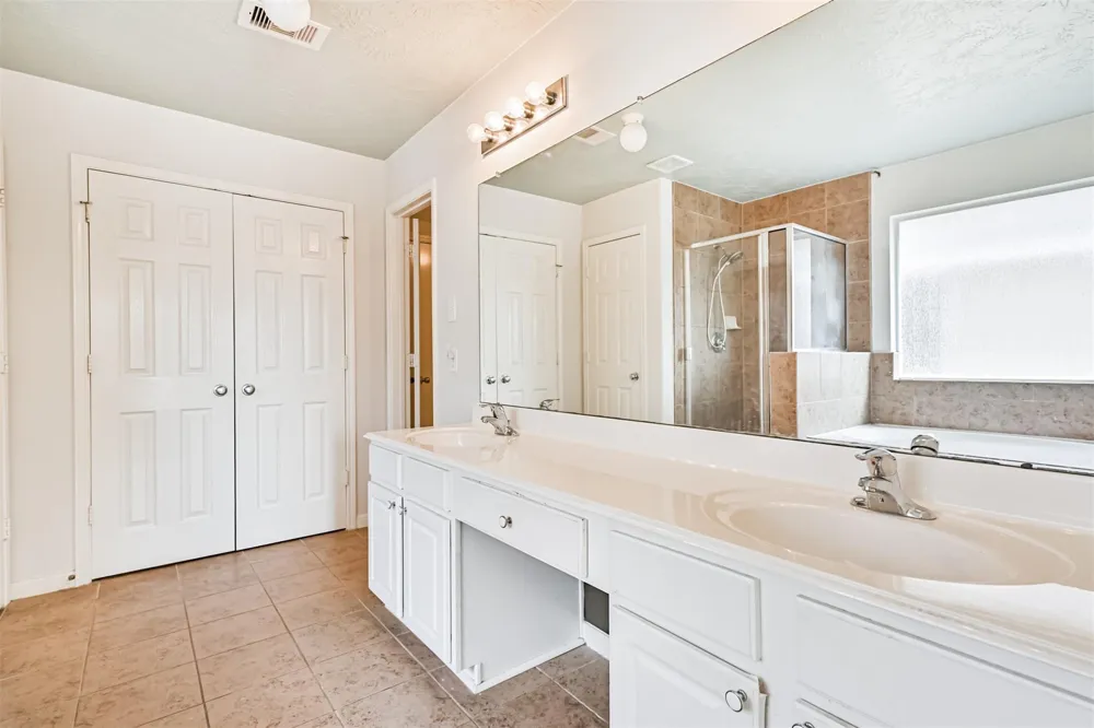 4605 Meadow Way Drive Deer Park, TX 77536