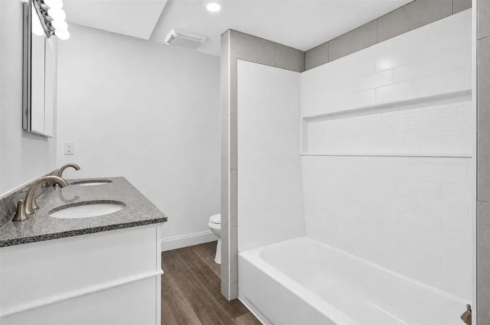 6717 Sharpcrest Street Houston, TX 77074