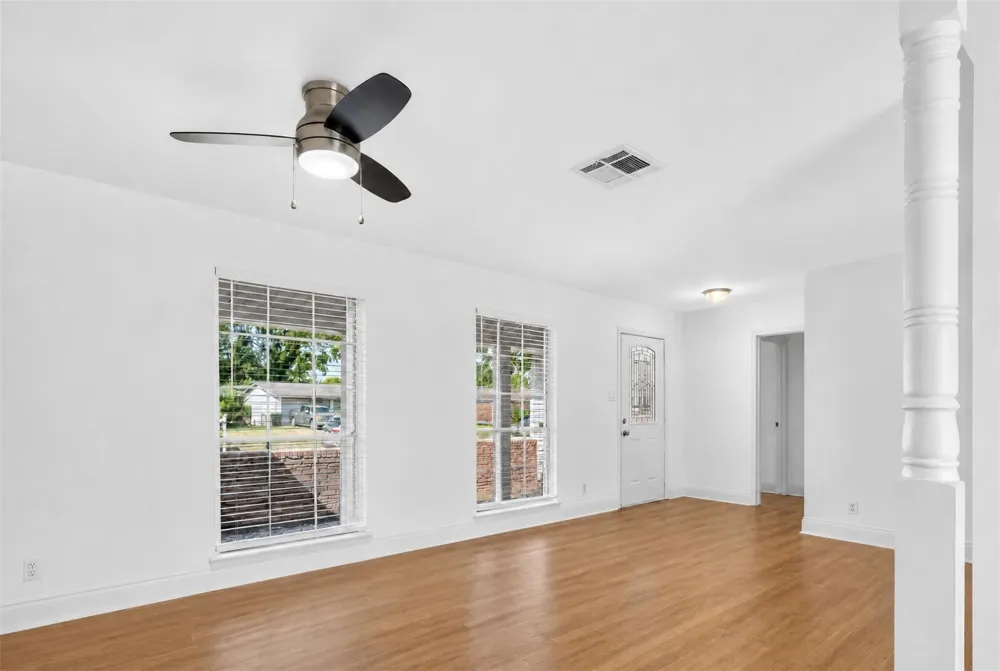 6717 Sharpcrest Street Houston, TX 77074