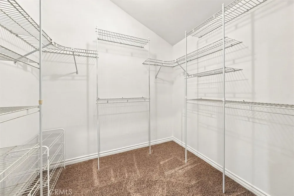 24254 Undine Valencia, CA 91355