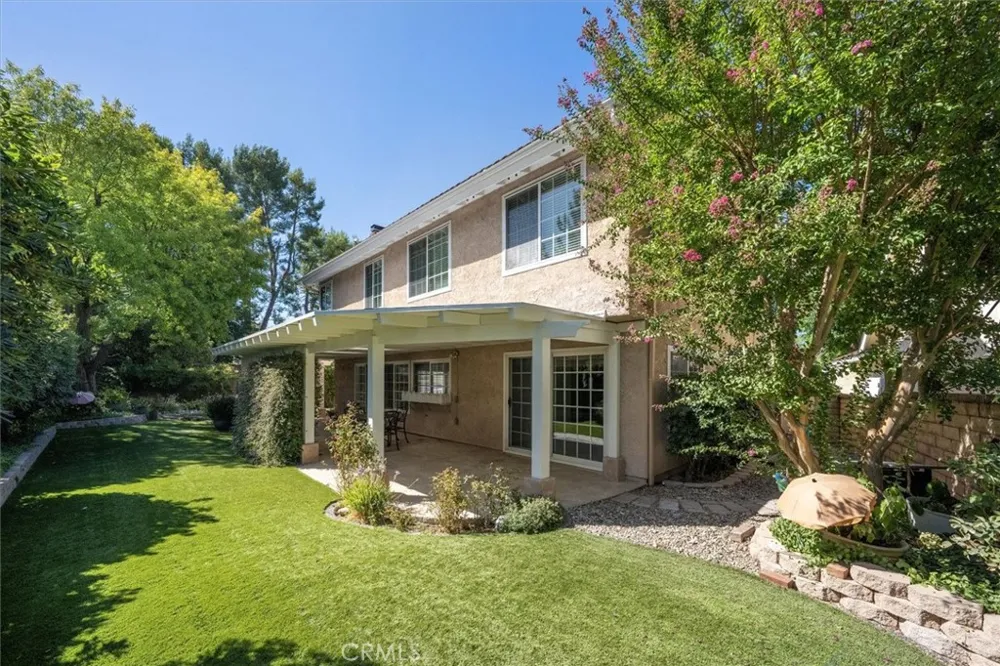 24254 Undine Valencia, CA 91355