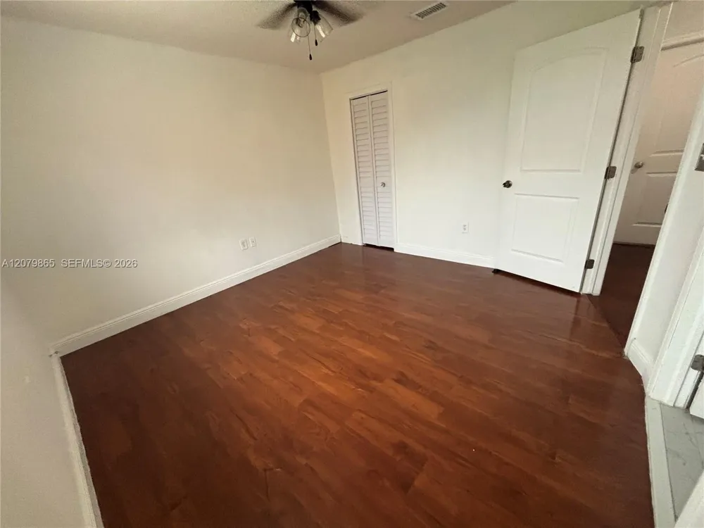 8172 NW 10th St #5 Miami, FL 33126