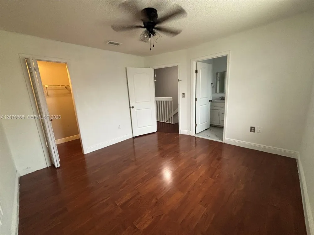 8172 NW 10th St #5 Miami, FL 33126