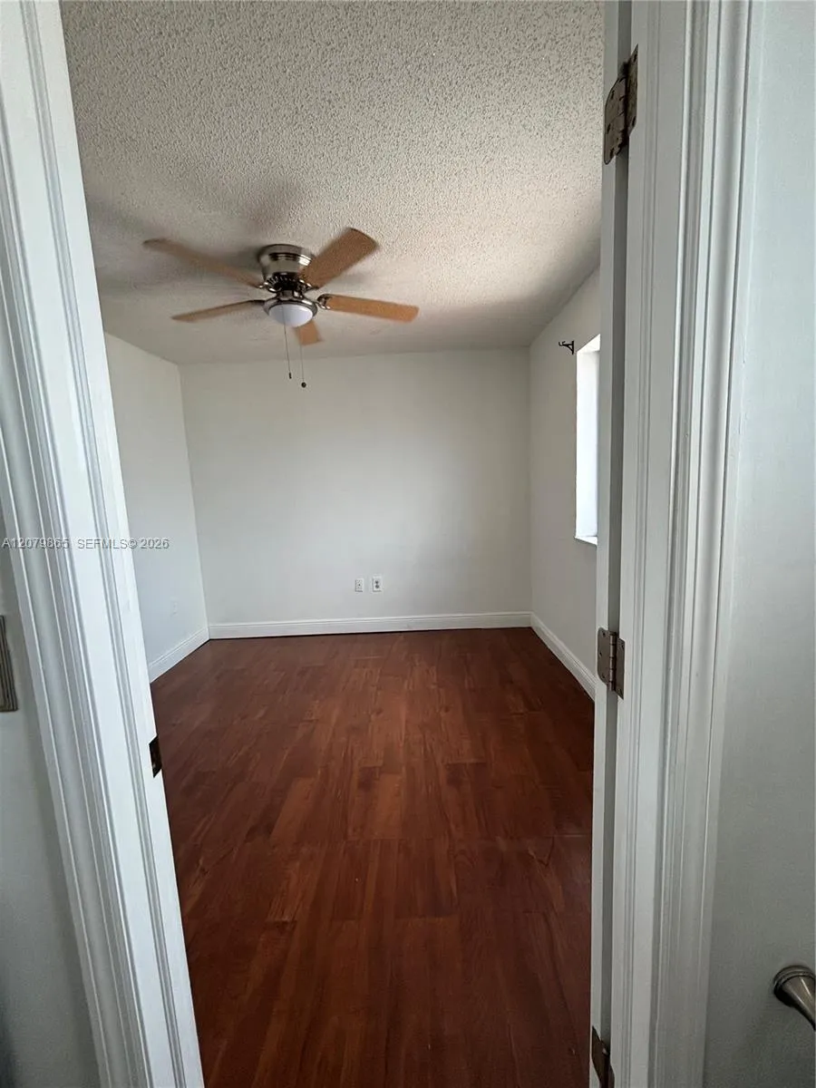 8172 NW 10th St #5 Miami, FL 33126