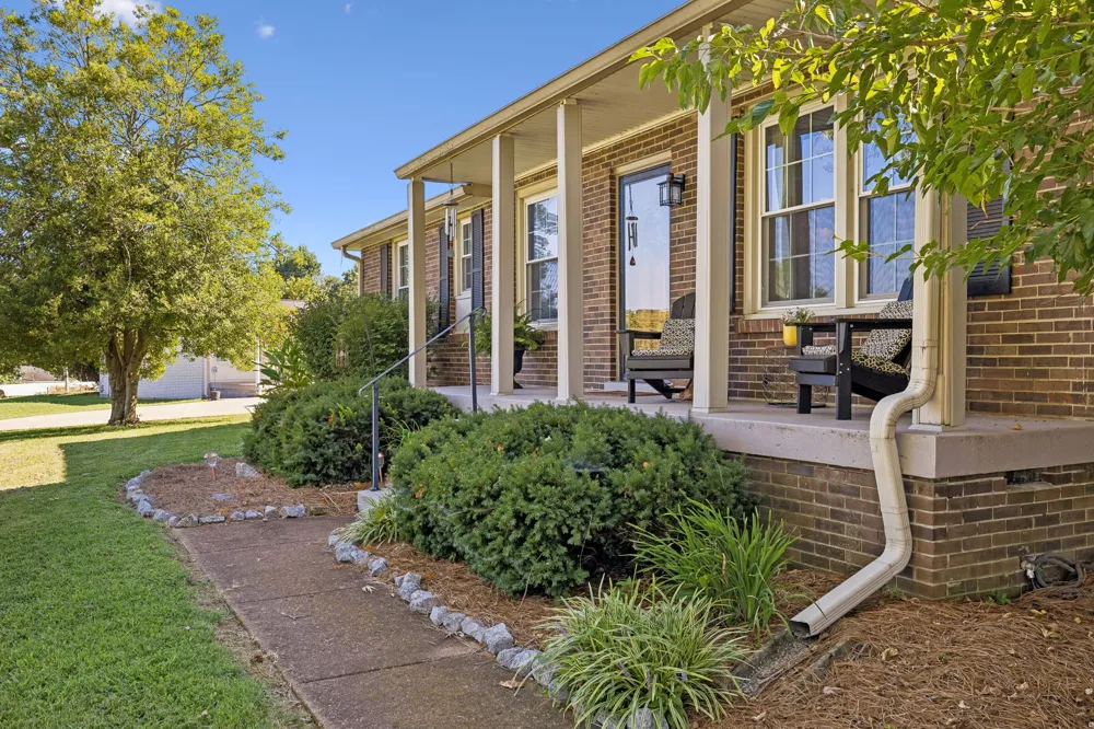211 Edgewater Dr Mount Juliet, TN 37122