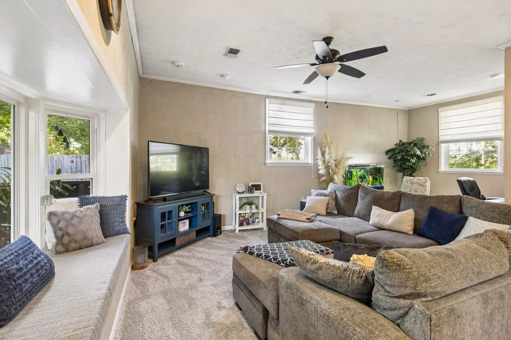211 Edgewater Dr Mount Juliet, TN 37122