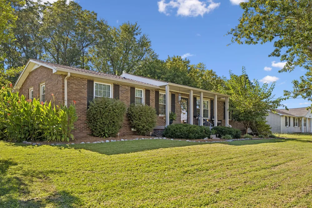 211 Edgewater Dr Mount Juliet, TN 37122