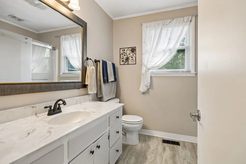 211 Edgewater Dr Mount Juliet, TN 37122