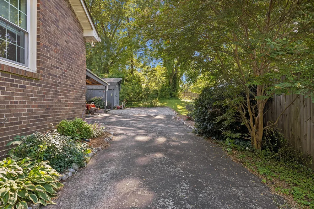 211 Edgewater Dr Mount Juliet, TN 37122