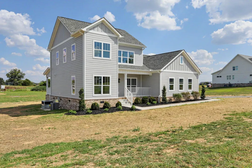 5131 Starks Road Cross Plains, TN 37049
