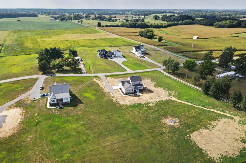 5131 Starks Road Cross Plains, TN 37049