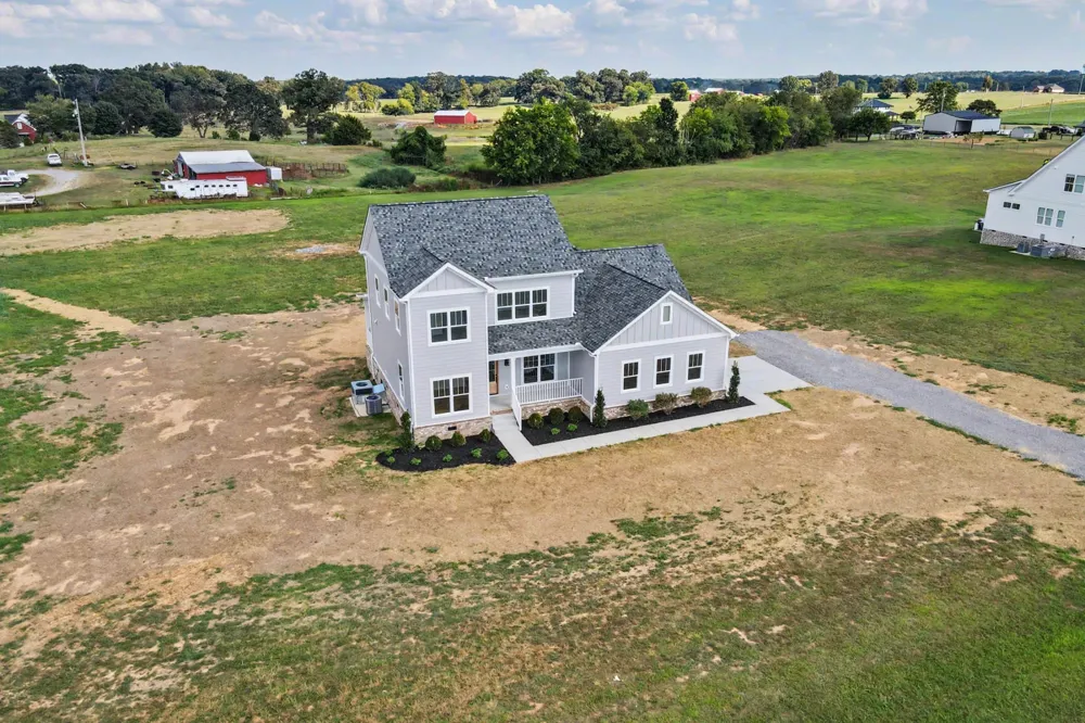 5131 Starks Road Cross Plains, TN 37049