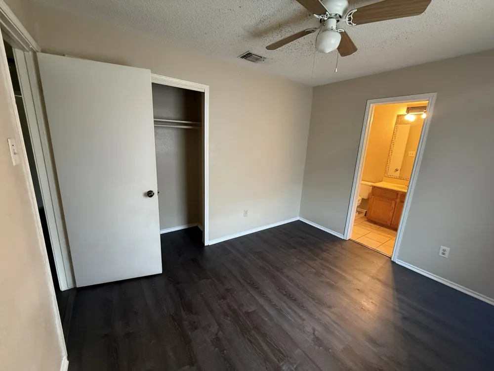 4922 Rolling Vista Mesquite, TX 75150