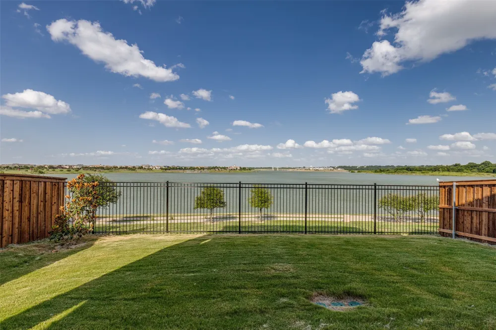 3345 Morning Dove Lane Arlington, TX 76005