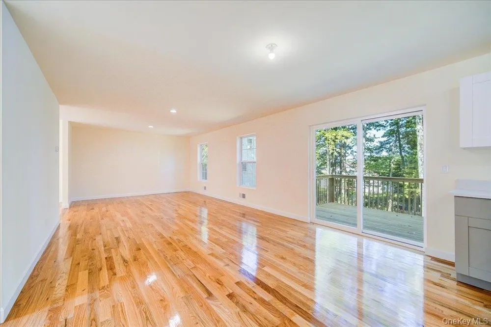 17 Mountain Top Road Mountain Dale, NY 12763
