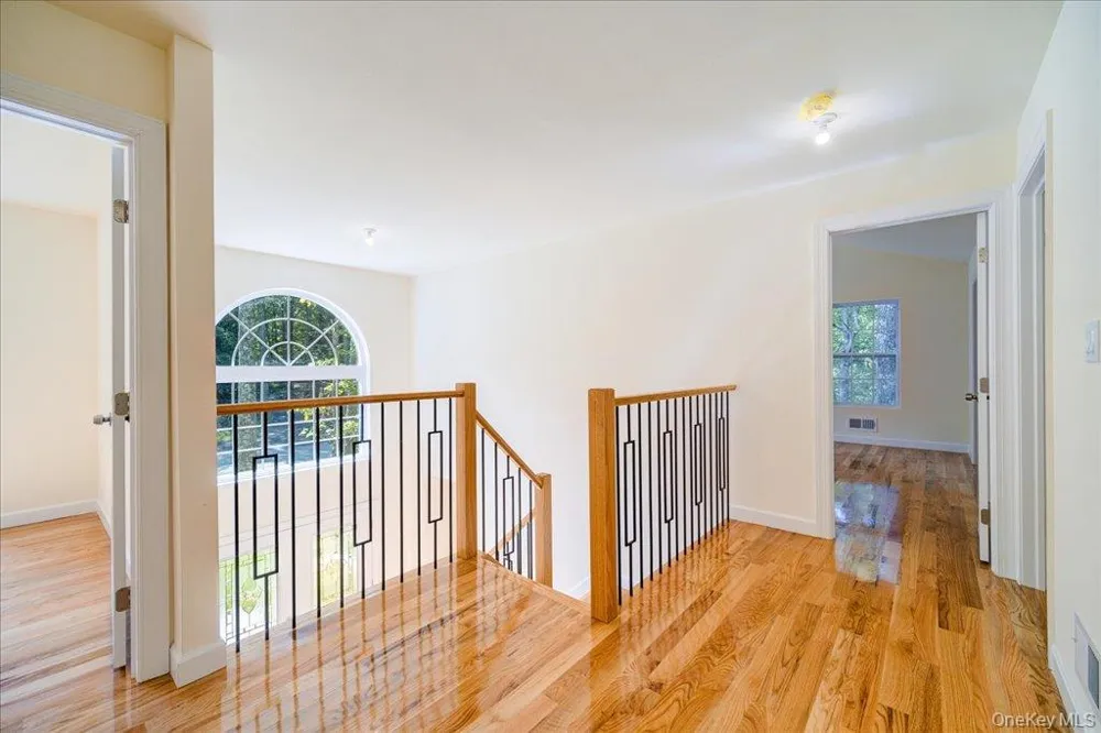17 Mountain Top Road Mountain Dale, NY 12763