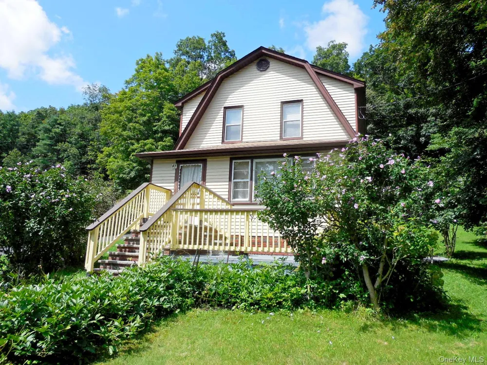 47 Ministers Flats Road Wurtsboro, NY 12790