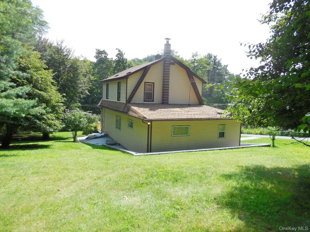 47 Ministers Flats Road Wurtsboro, NY 12790