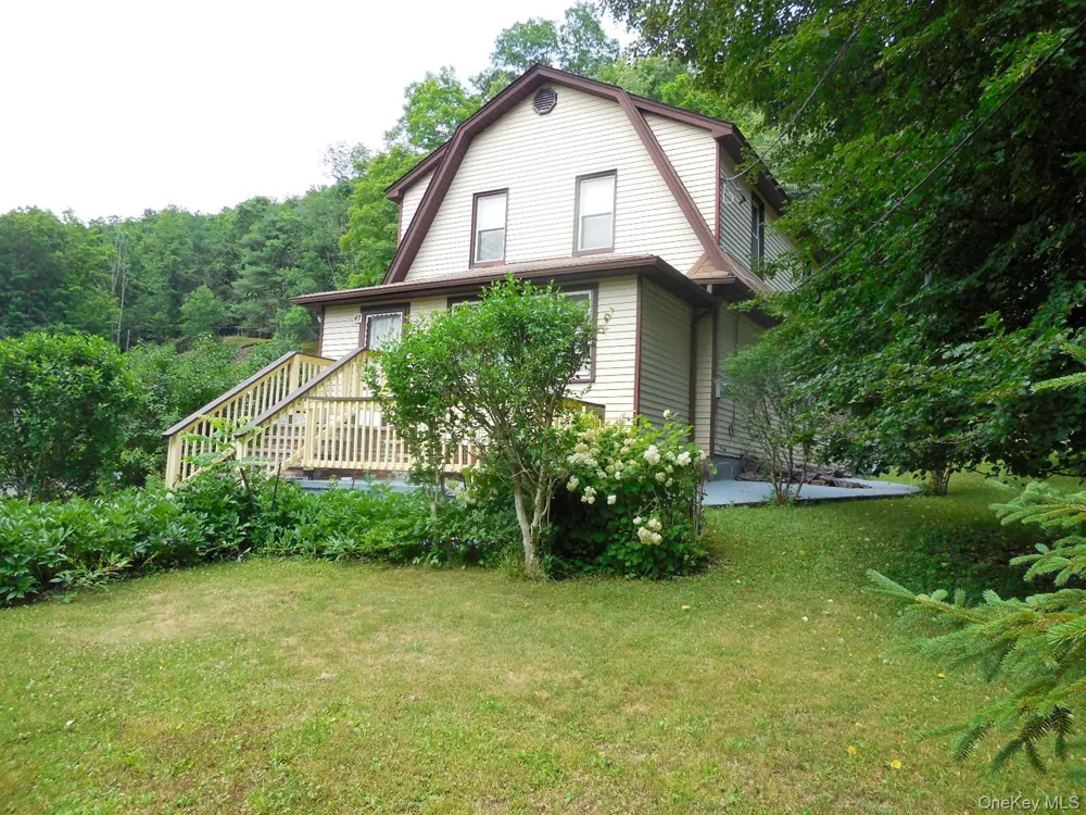 47 Ministers Flats Road Wurtsboro, NY 12790