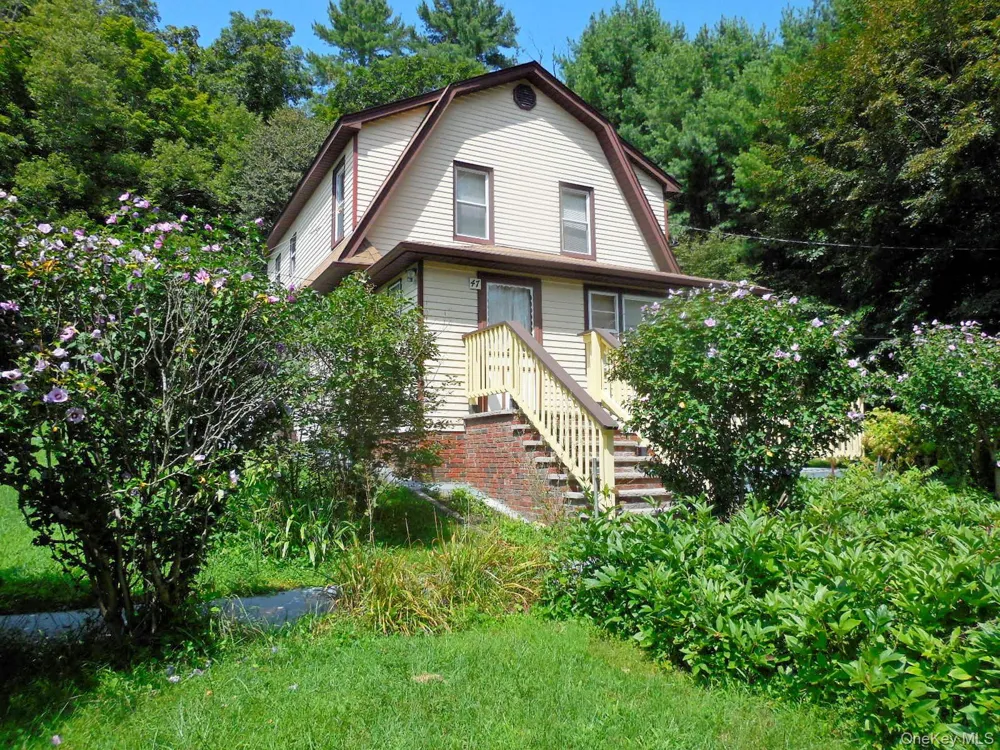 47 Ministers Flats Road Wurtsboro, NY 12790