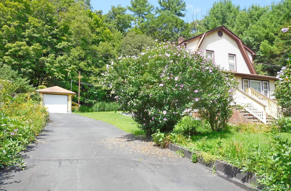 47 Ministers Flats Road Wurtsboro, NY 12790