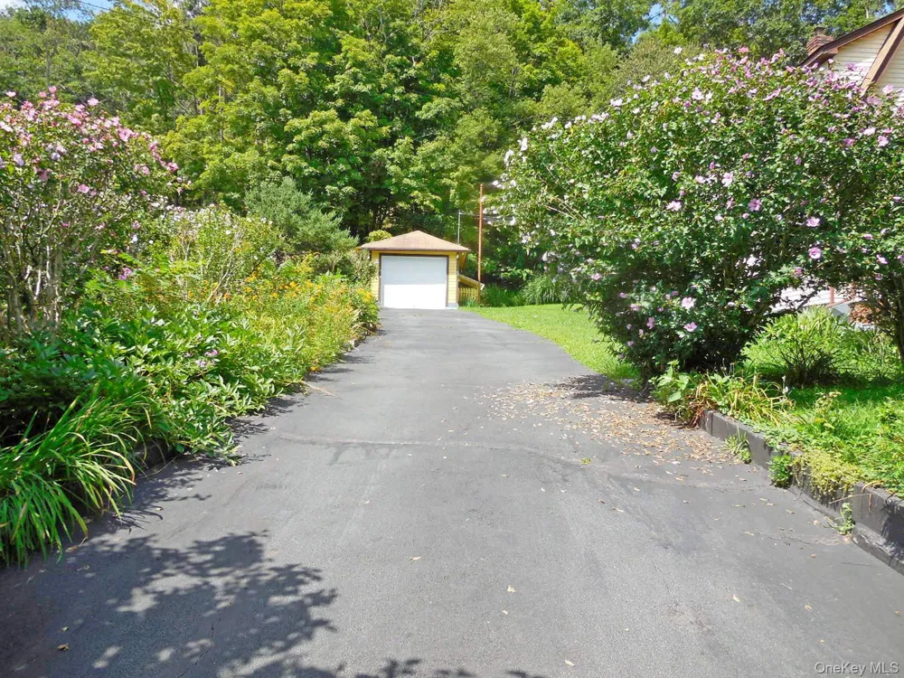 47 Ministers Flats Road Wurtsboro, NY 12790