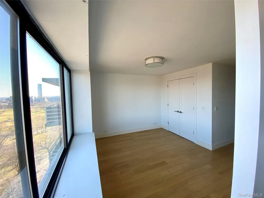 372 Central Park W #20L New York (Manhattan), NY 10025
