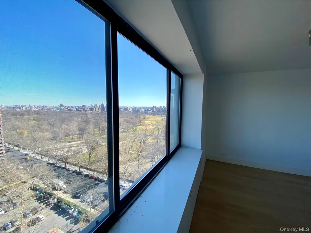 372 Central Park W #20L New York (Manhattan), NY 10025