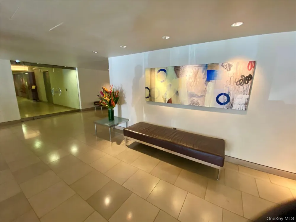 372 Central Park W #20L New York (Manhattan), NY 10025