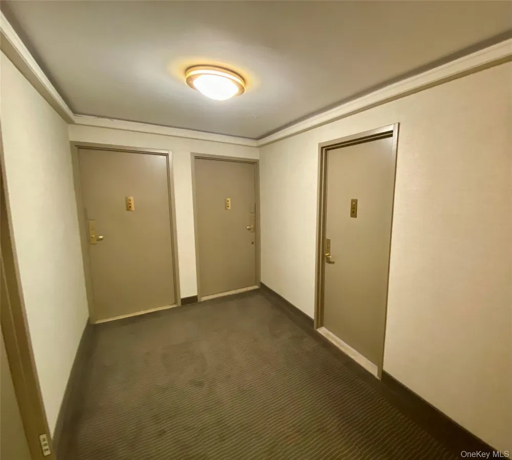 372 Central Park W #20L New York (Manhattan), NY 10025