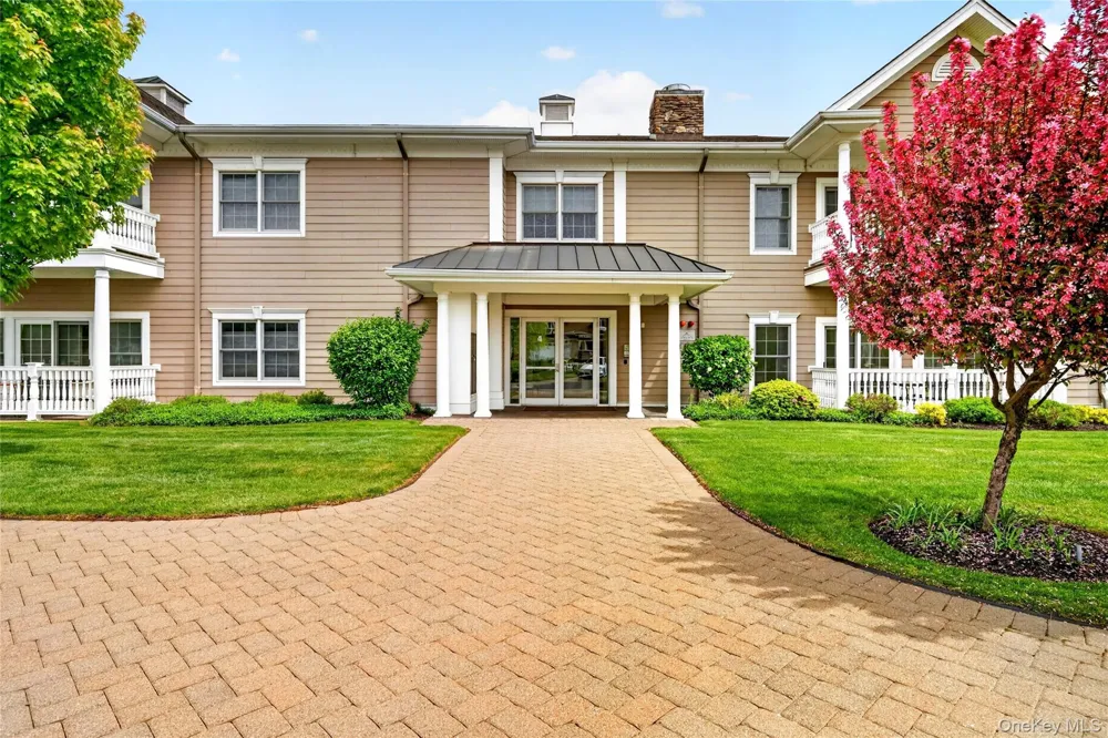 4105 Fred Ill Jr Court Pearl River, NY 10965