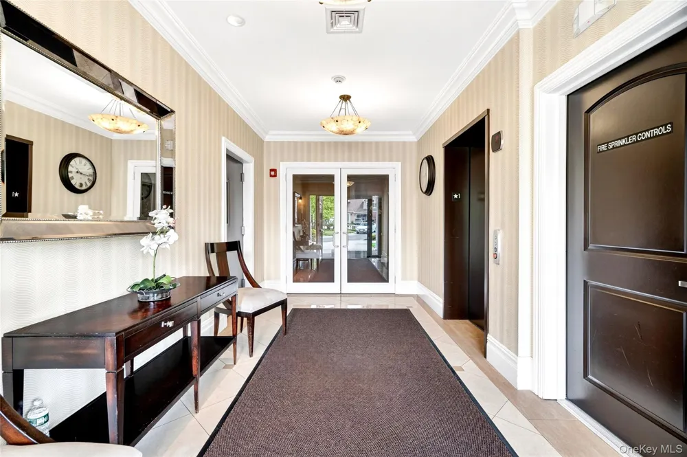 4105 Fred Ill Jr Court Pearl River, NY 10965