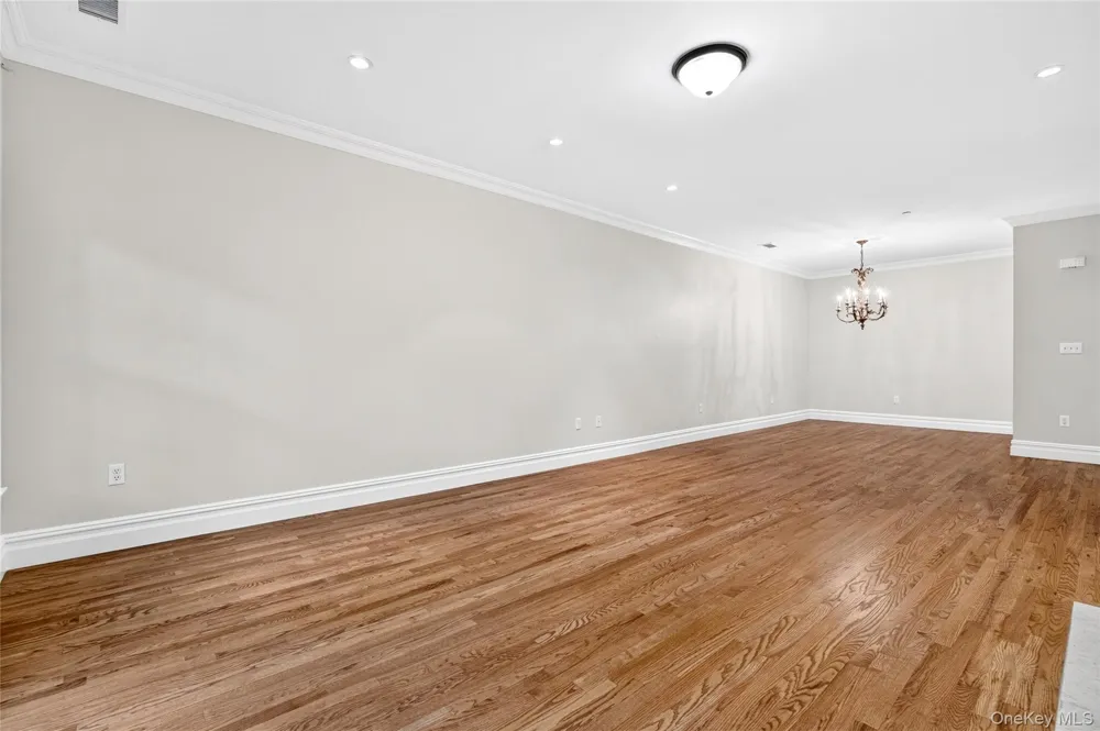 4105 Fred Ill Jr Court Pearl River, NY 10965