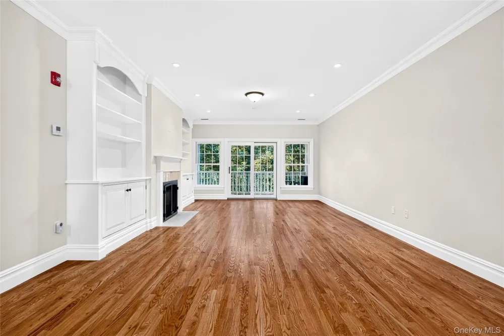 4105 Fred Ill Jr Court Pearl River, NY 10965