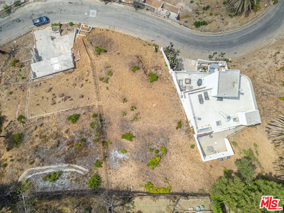 21415 Rambla Vista Road Malibu, CA 90265