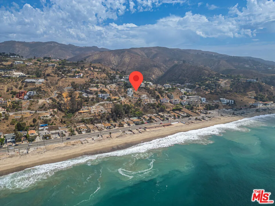 21415 Rambla Vista Road Malibu, CA 90265