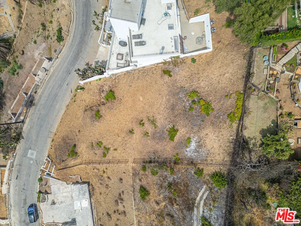 21415 Rambla Vista Road Malibu, CA 90265