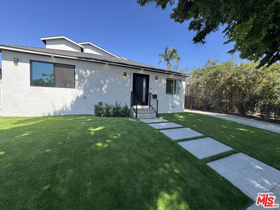 3121 Oakhurst Avenue Los Angeles, CA 90034