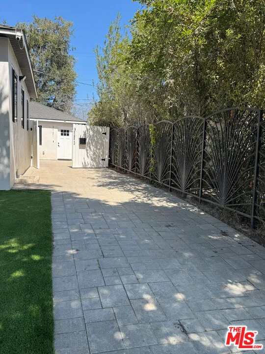 3121 Oakhurst Avenue Los Angeles, CA 90034