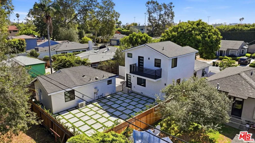 3121 Oakhurst Avenue Los Angeles, CA 90034