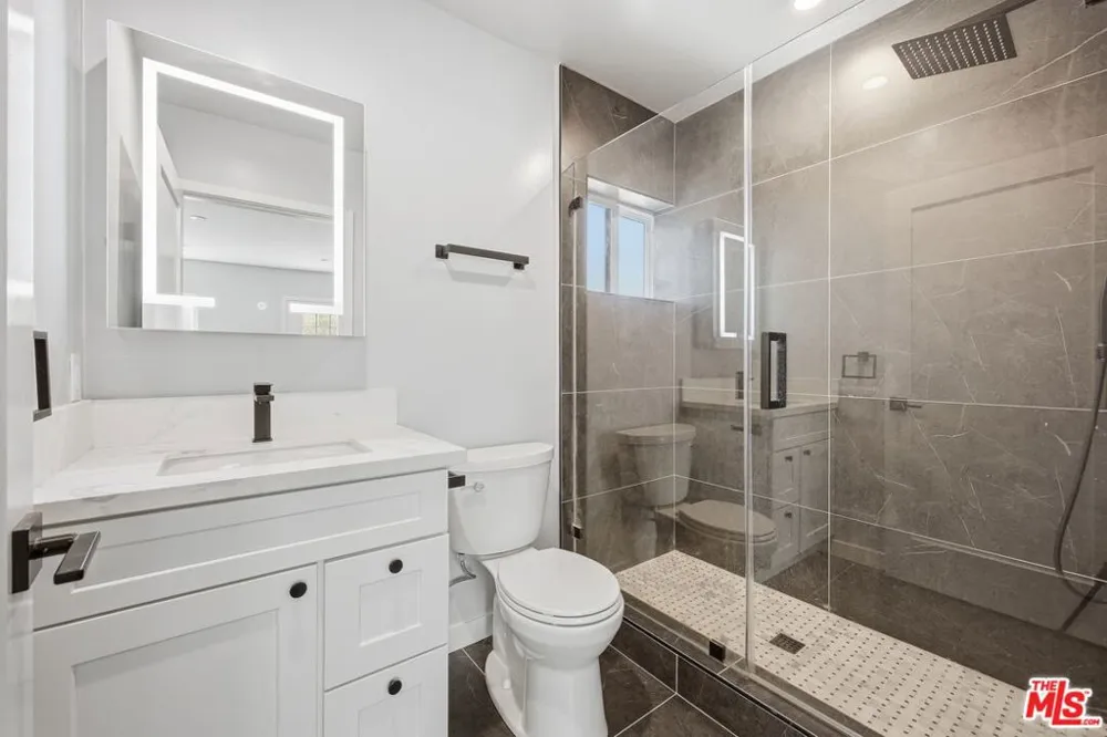 3121 Oakhurst Avenue Los Angeles, CA 90034